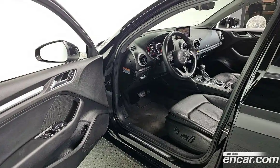 Audi A3 2018 2.0 гидро в Москве № 1249719, фото 11