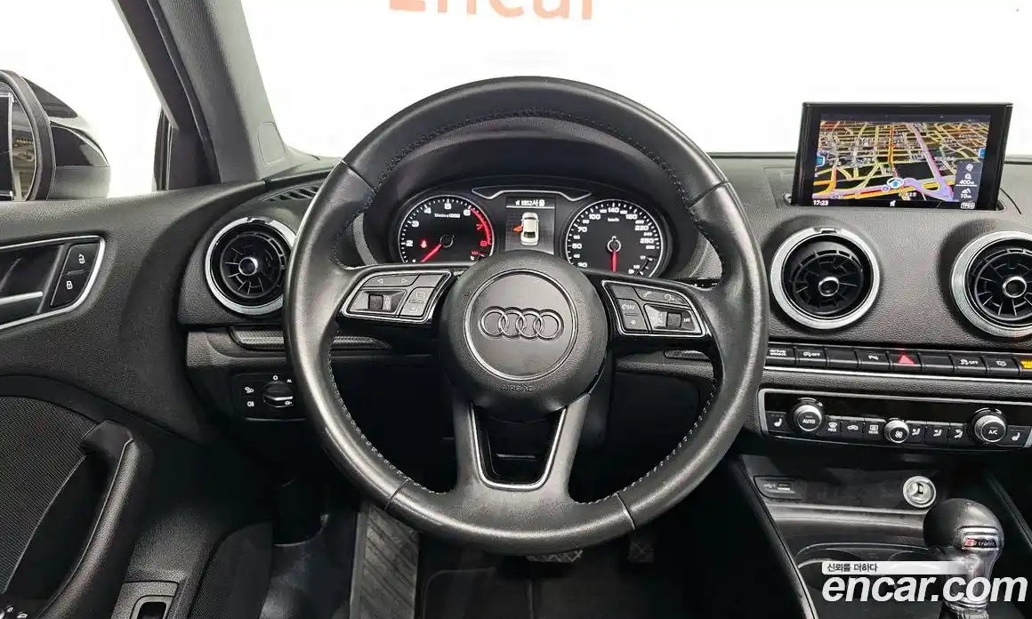 Audi A3 2018 2.0 гидро в Москве № 1249719, фото 13