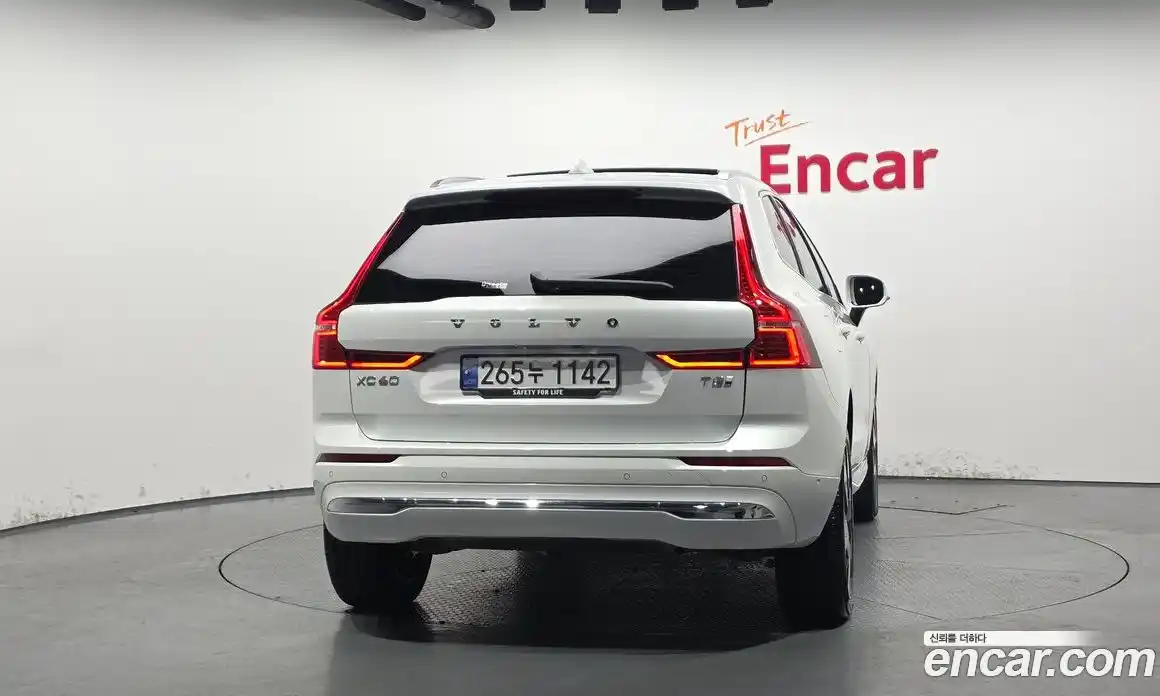 Volvo XC60 2024 2.0 гидро в Москве № 1249951, фото 4