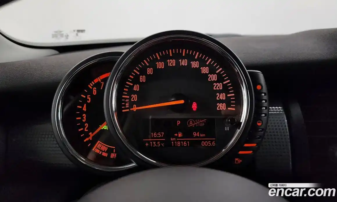 Mini Cooper 2015 1.5 гидро в Москве № 1250884, фото 8