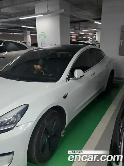 Tesla Model 3, 2020