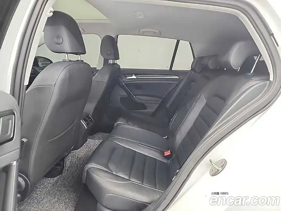 Volkswagen Golf 2014 1.4 гидро в Москве № 1251545, фото 12