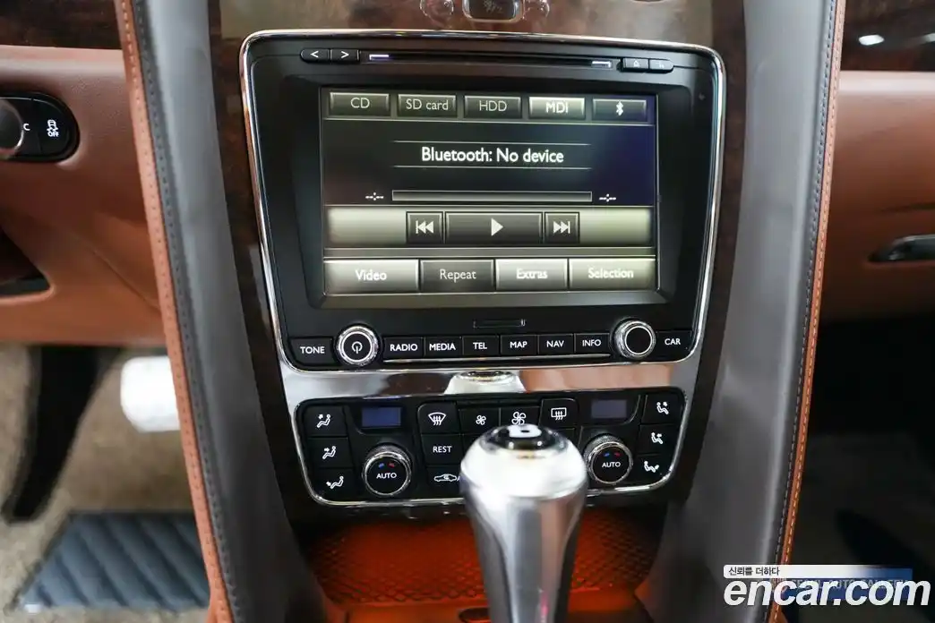 Bentley Flying Spur 2015 4.0 гидро в Москве № 1253776, фото 15