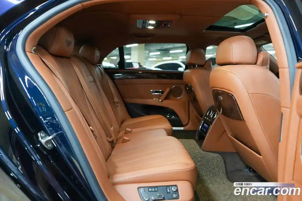 Bentley Flying Spur 2015 4.0 гидро в Москве № 1253776, фото 20