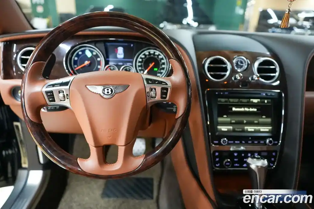 Bentley Flying Spur 2015 4.0 гидро в Москве № 1253776, фото 6