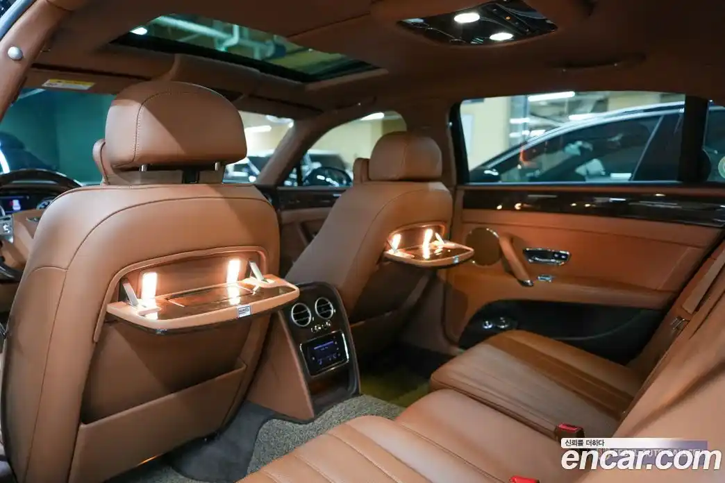 Bentley Flying Spur 2015 4.0 гидро в Москве № 1253776, фото 7