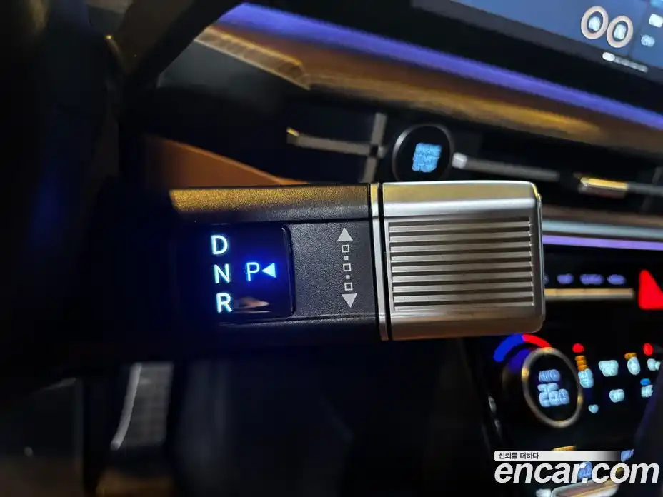 Hyundai Santa Fe 2024 1.6 гидро в Москве № 1278134, фото 9