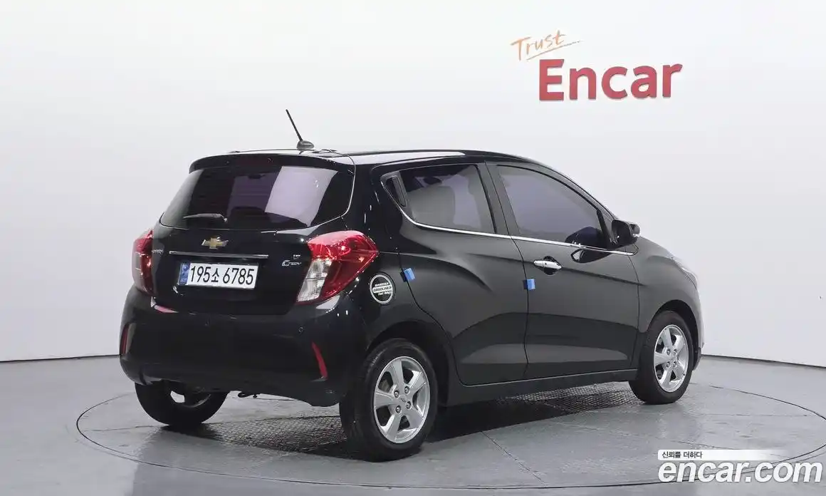 Chevrolet Spark 2015 1.0 Автомат в Москве № 1279006, фото 2