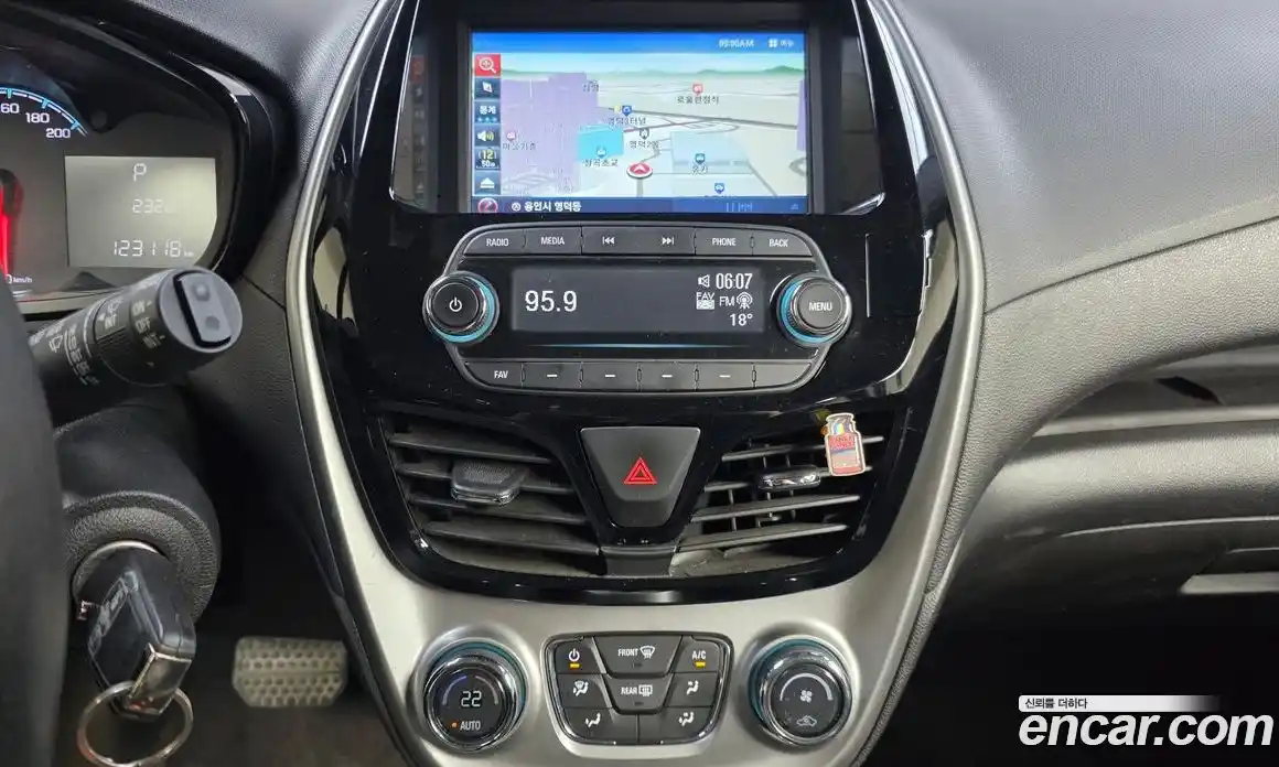 Chevrolet Spark 2015 1.0 Автомат в Москве № 1279018, фото 14