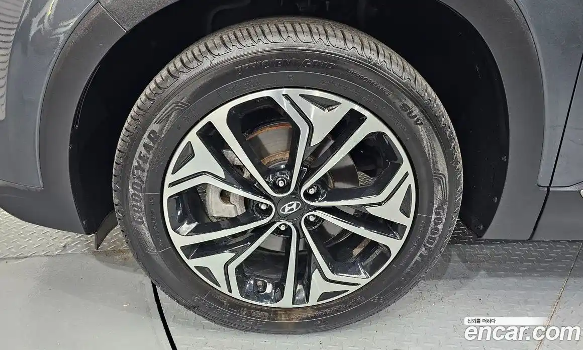 Hyundai Santa Fe 2019 2.0 гидро в Москве № 1279232, фото 5