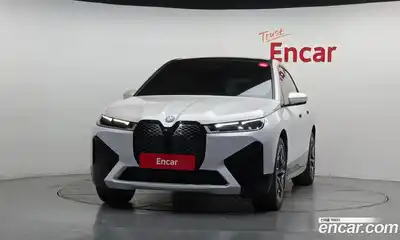 BMW iX 2023 0.3 гидро в Москве № 1279292, миниатюра 3