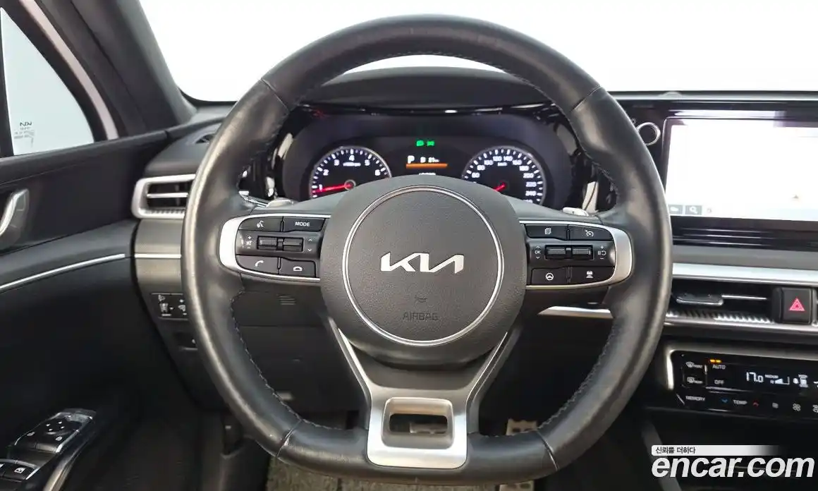 Kia K5 2022 1.6 Автомат в Москве № 1279470, фото 13