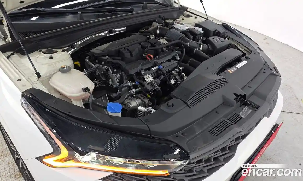 Kia K5 2022 1.6 Автомат в Москве № 1279470, фото 6