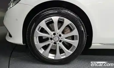 Mercedes-Benz E-Class 2017 2.0 гидро в Москве № 1279783, миниатюра 5