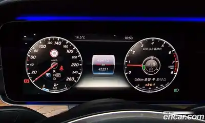 Mercedes-Benz E-Class 2017 2.0 гидро в Москве № 1279783, миниатюра 8