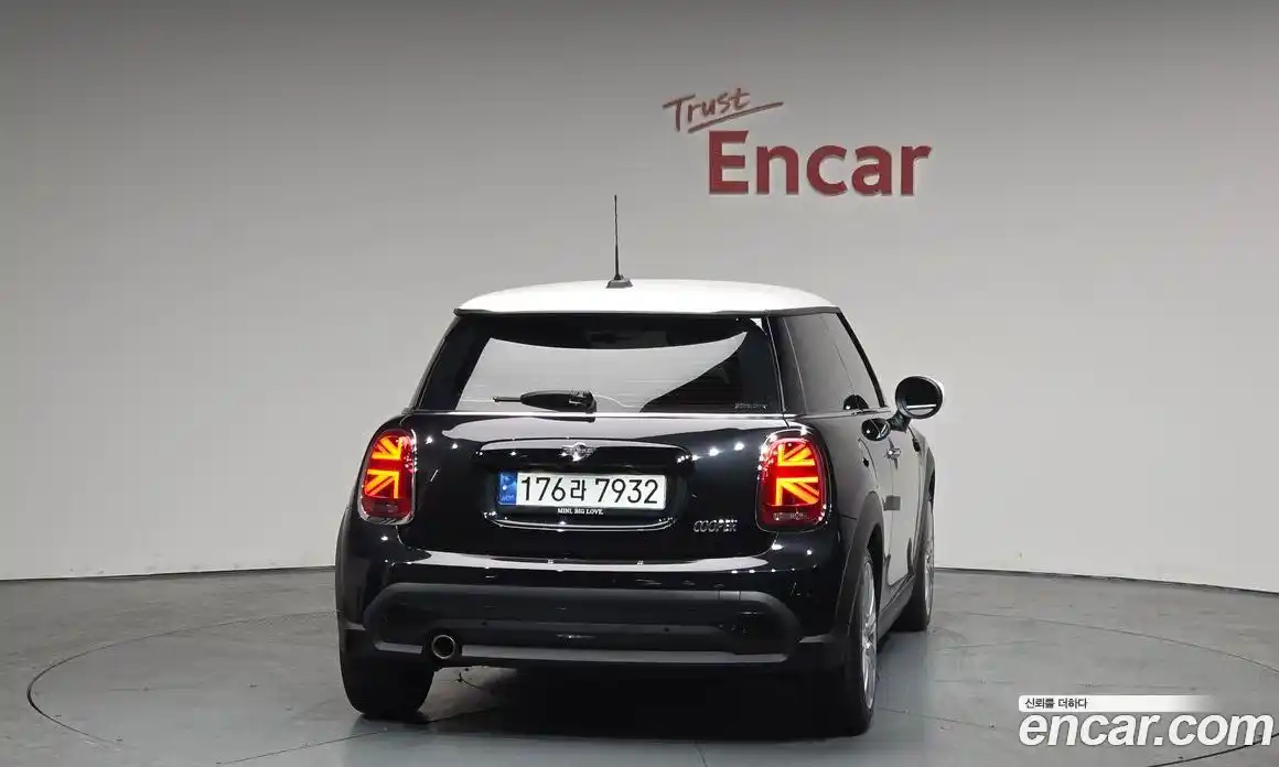 Mini Cooper 2022 1.5 гидро в Москве № 1280983, фото 3