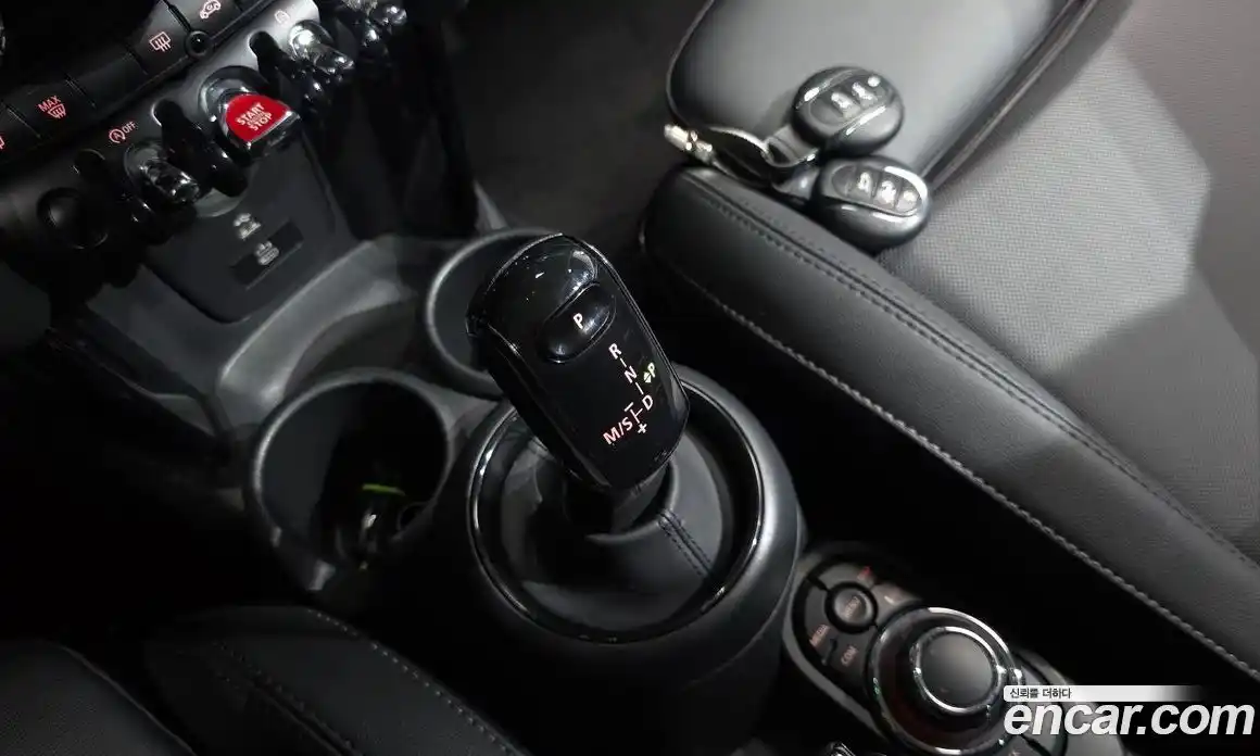 Mini Cooper 2022 1.5 гидро в Москве № 1280983, фото 8