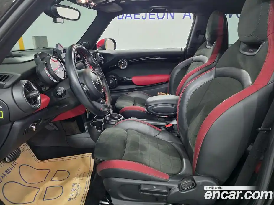 Mini Cooper 2017 2.0 гидро в Москве № 1281122, фото 15