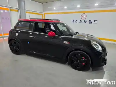 Mini Cooper 2017 2.0 гидро в Москве № 1281122, миниатюра 6