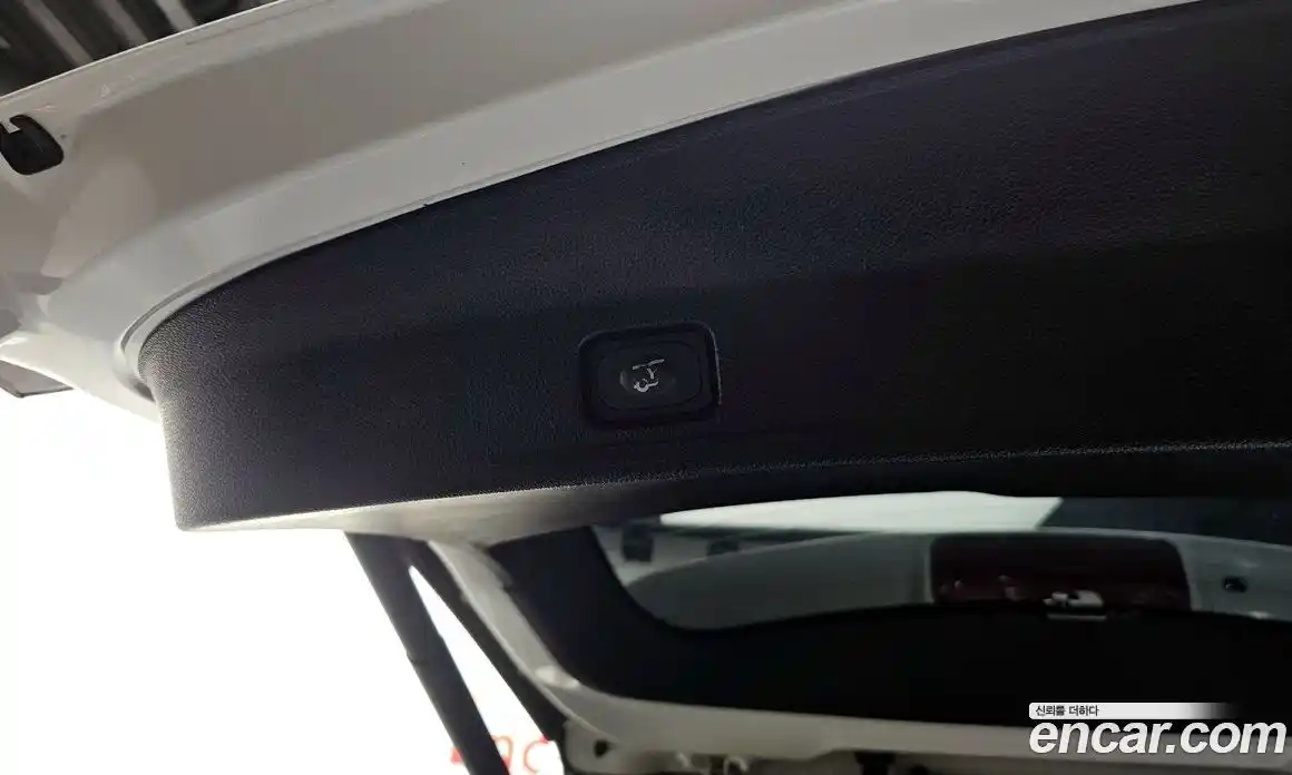 Ford Explorer 2018 2.3 гидро в Москве № 1282427, фото 20