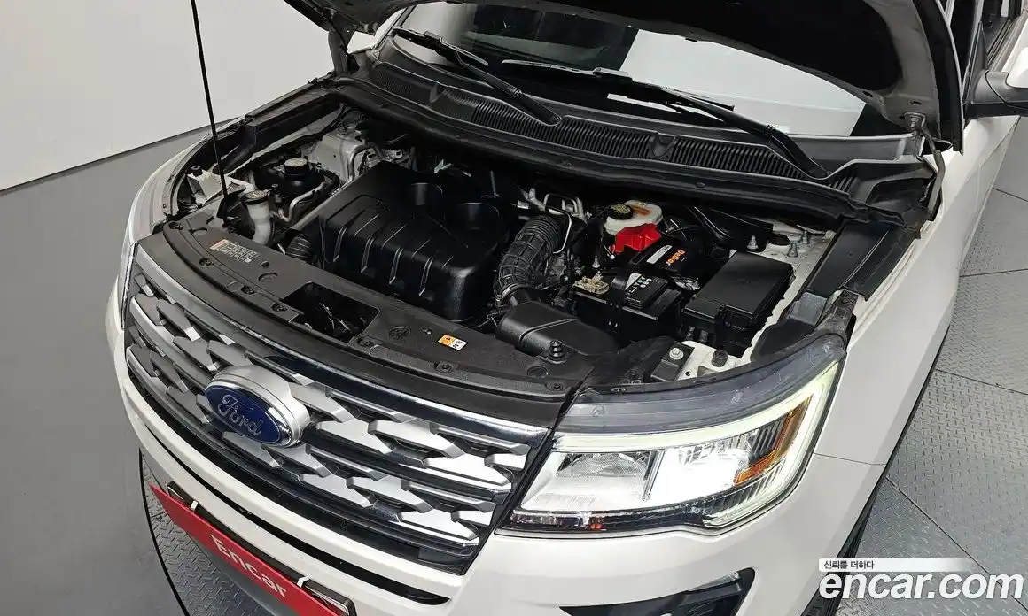 Ford Explorer 2018 2.3 гидро в Москве № 1282427, фото 6