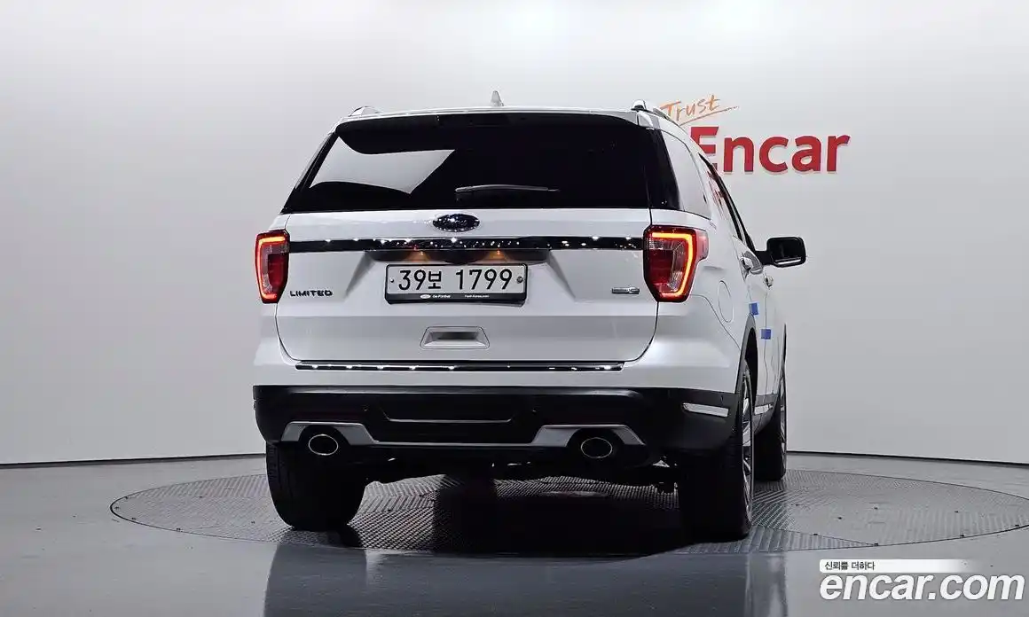 Ford Explorer 2018 2.3 гидро в Москве № 1282478, фото 4