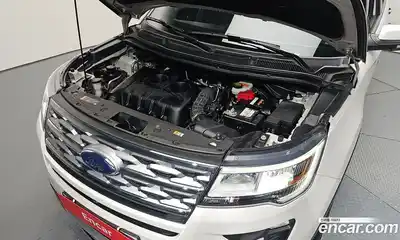Ford Explorer 2018 2.3 гидро в Москве № 1282478, миниатюра 6
