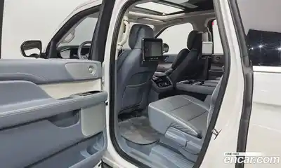 Lincoln Navigator 2019 3.5 гидро в Москве № 1282976, миниатюра 12