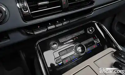 Lincoln Navigator 2019 3.5 гидро в Москве № 1282976, миниатюра 9