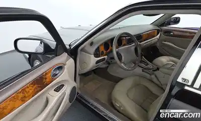Jaguar XJ-8 2000 4.0 гидро в Москве № 1283530, миниатюра 10