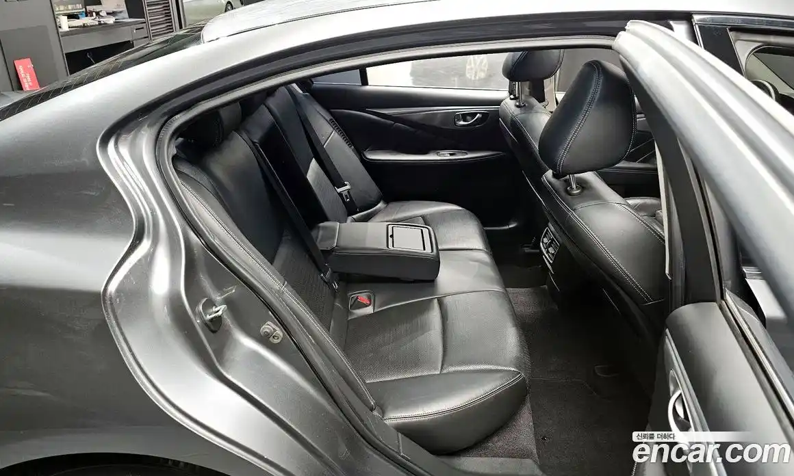 Infiniti Q50 2016 3.5 гидро в Москве № 1283655, фото 10