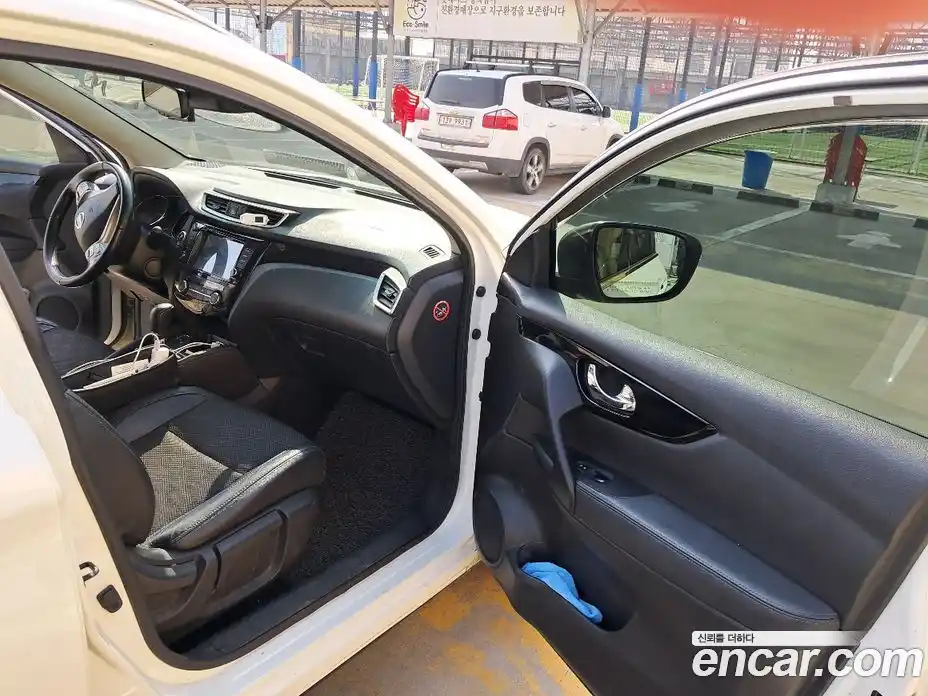 Nissan Qashqai 2016 1.6 гидро в Москве № 1283780, фото 17