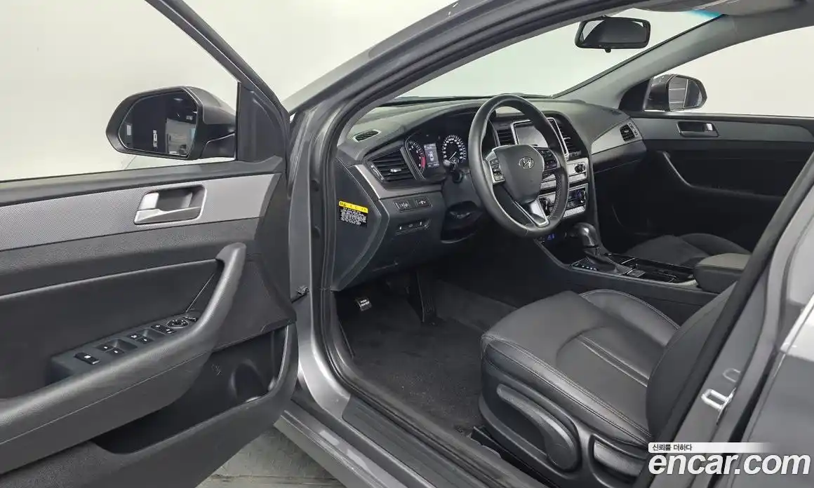 Hyundai Sonata 2018 2.0 гидро в Москве № 1288603, фото 10