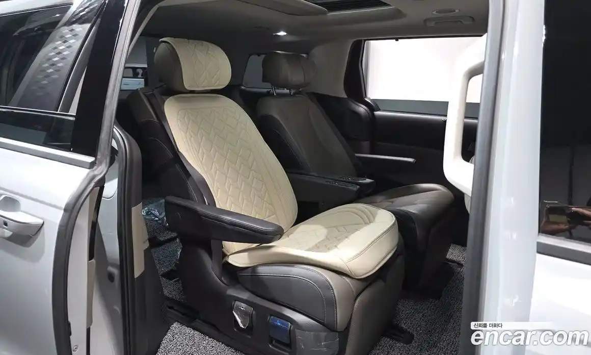 Kia Canival 2024 1.6 Автомат в Москве № 1288854, фото 11