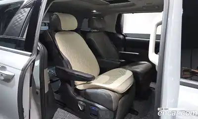 Kia Canival 2024 1.6 Автомат в Москве № 1288854, миниатюра 11