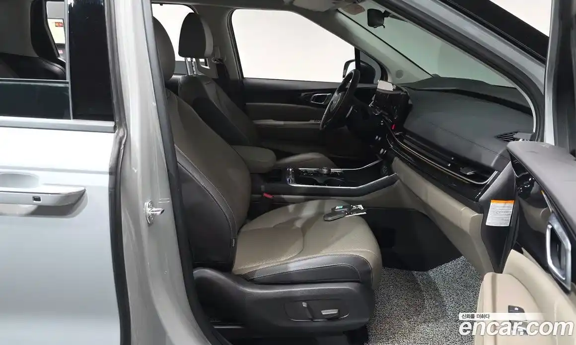 Kia Canival 2024 1.6 Автомат в Москве № 1288854, фото 9