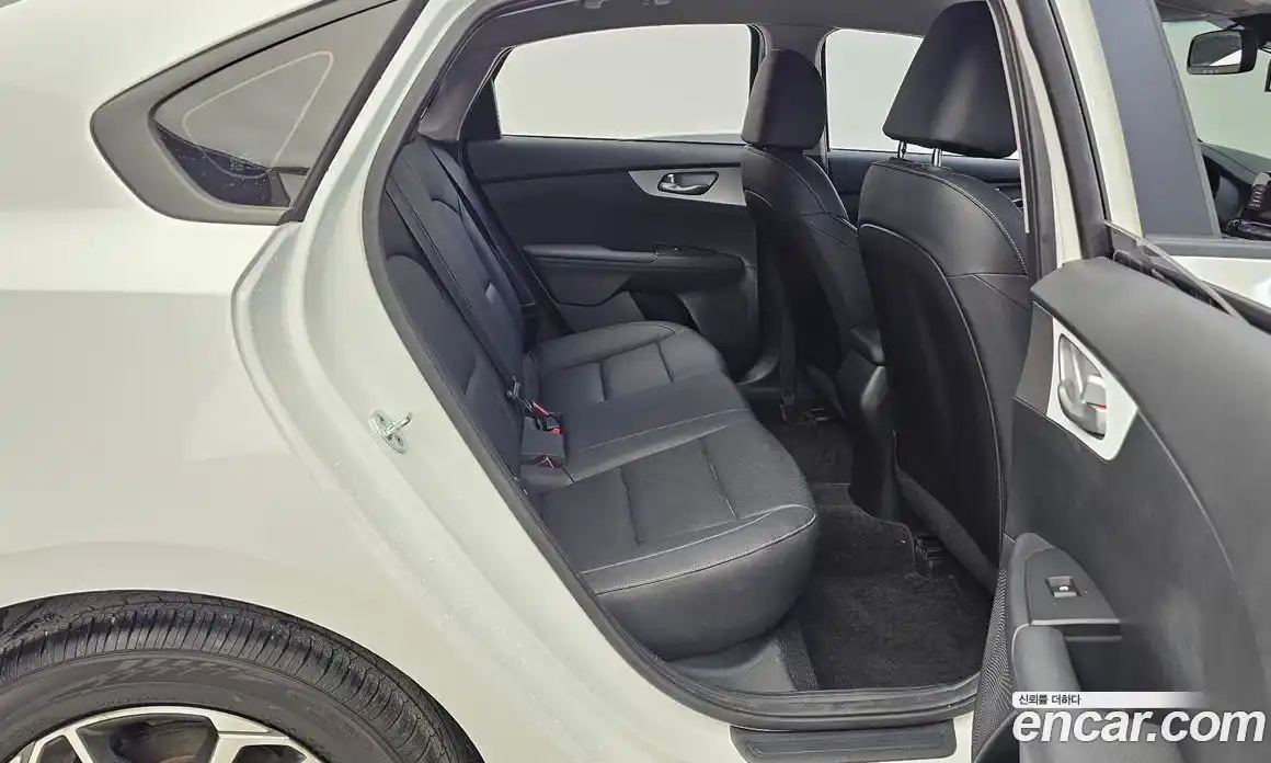 Kia K3 2022 1.6 Автомат в Москве № 1289018, фото 12