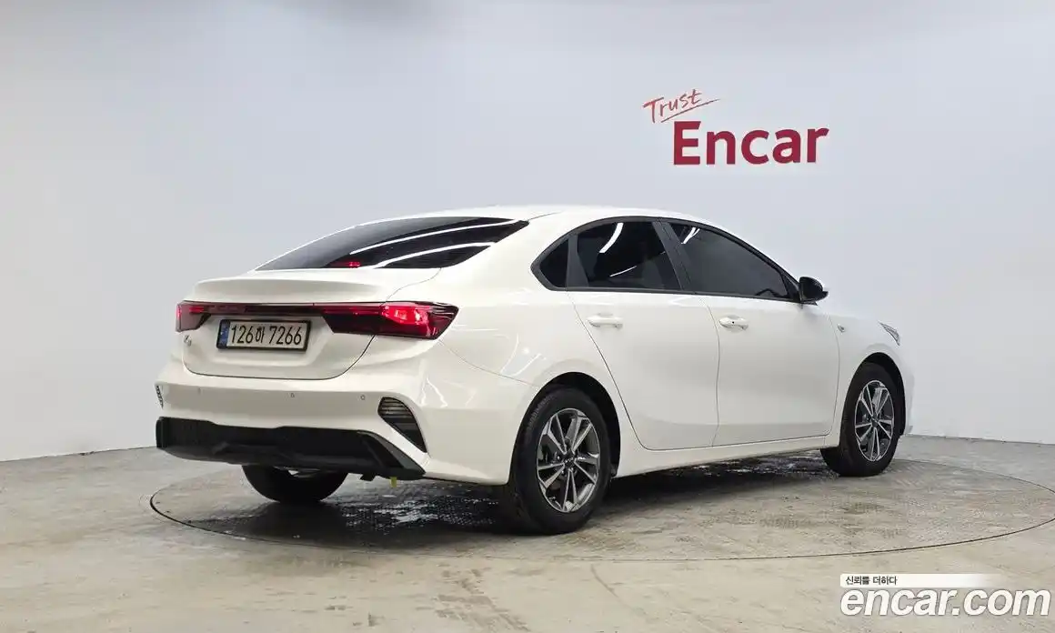 Kia K3 2022 1.6 Автомат в Москве № 1289018, фото 2