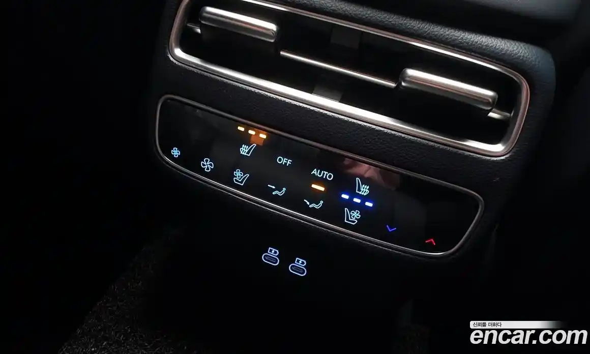 Genesis GV70 2025 3.5 Автомат в Москве № 1289077, фото 18