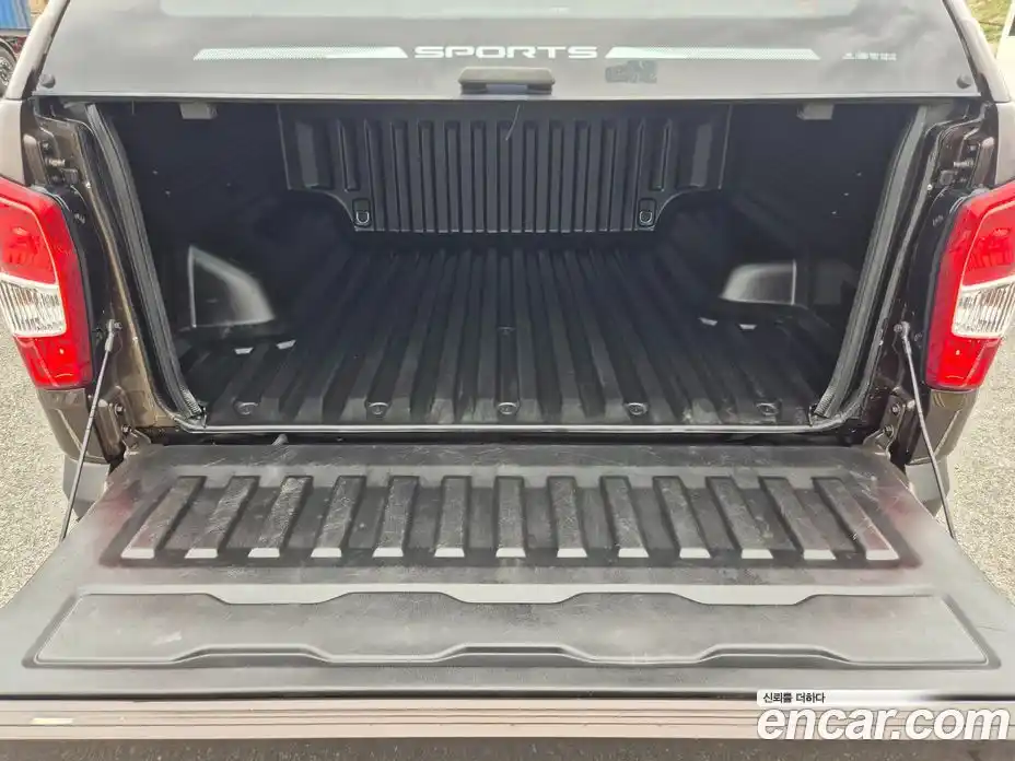 SsangYong Rexton 2018 2.2 Автомат в Москве № 1289812, фото 15