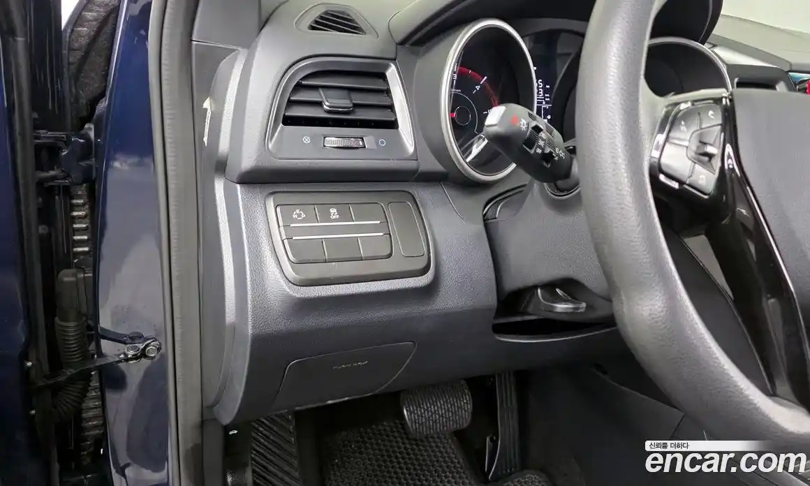 SsangYong TIBOLI 2018 1.6 Автомат в Москве № 1290886, фото 16