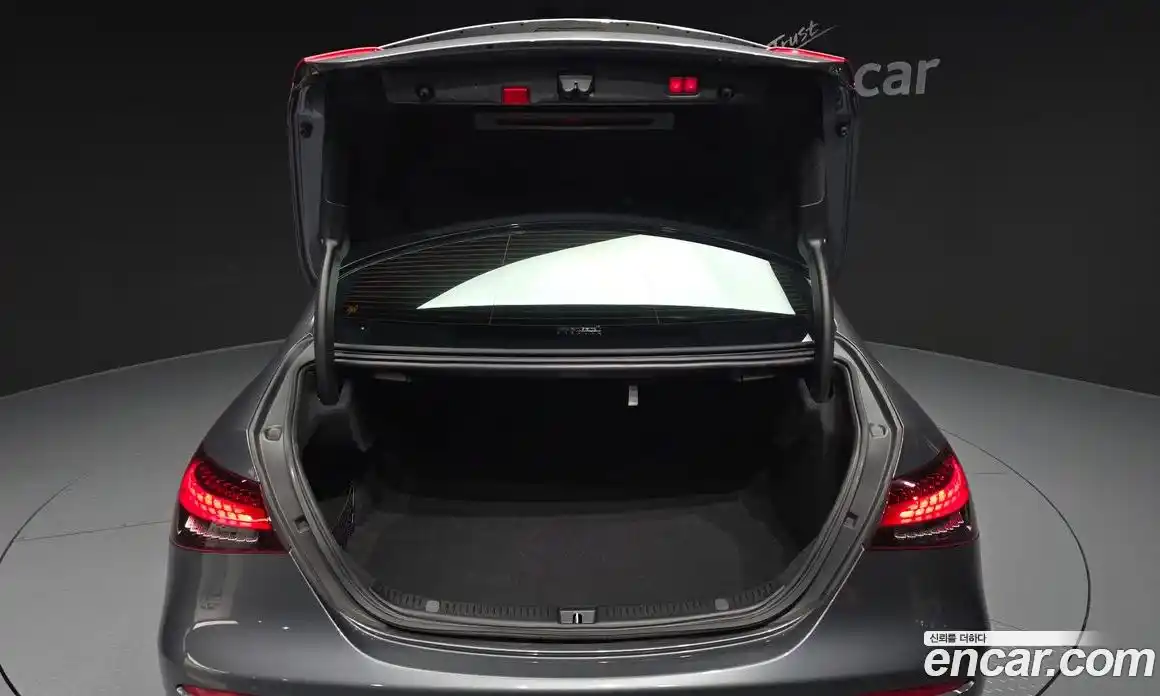 Mercedes-Benz E-Class 2022 2.0 гидро в Москве, фото 20