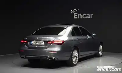 Mercedes-Benz E-Class 2022 2.0 гидро в Москве, миниатюра 2