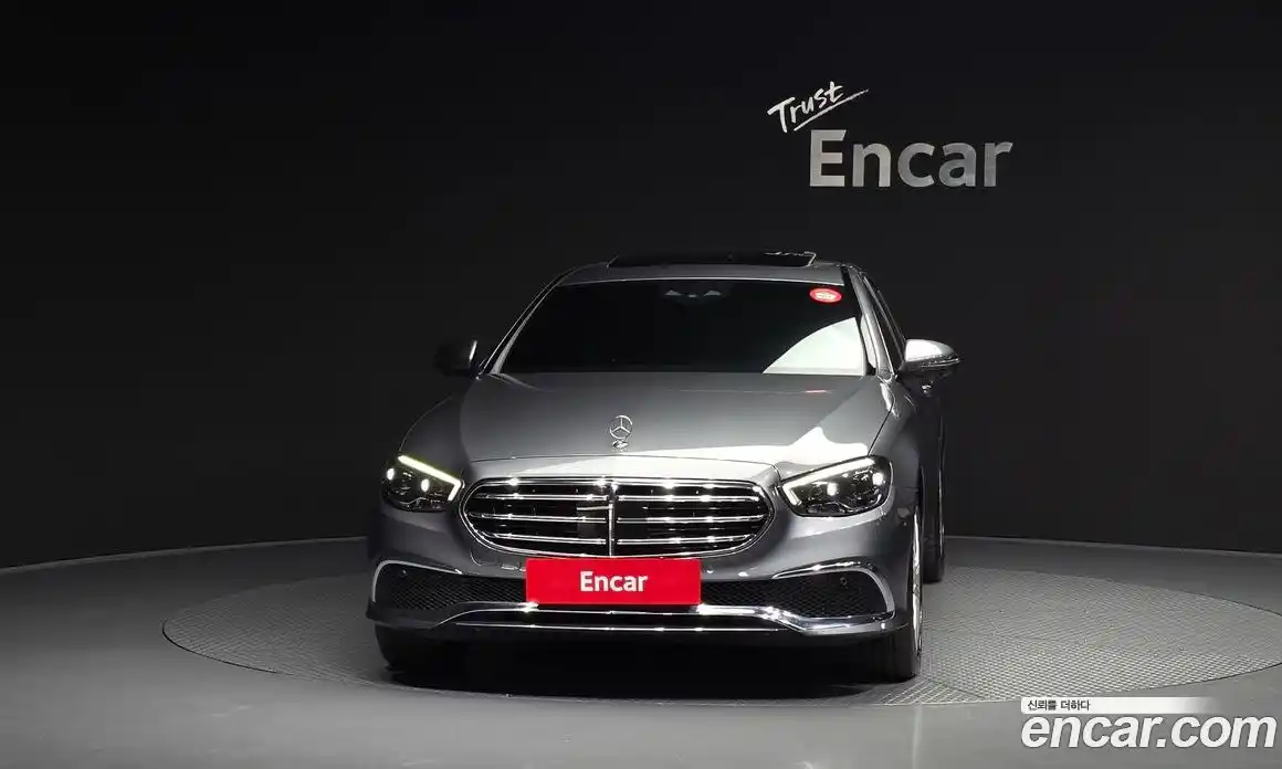 Mercedes-Benz E-Class 2022 2.0 гидро в Москве, фото 3
