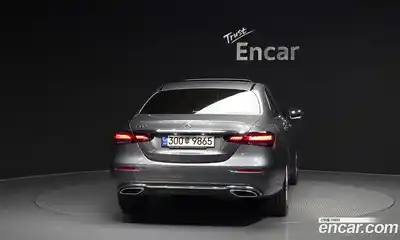 Mercedes-Benz E-Class 2022 2.0 гидро в Москве, миниатюра 4