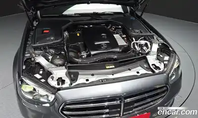 Mercedes-Benz E-Class 2022 2.0 гидро в Москве, миниатюра 6