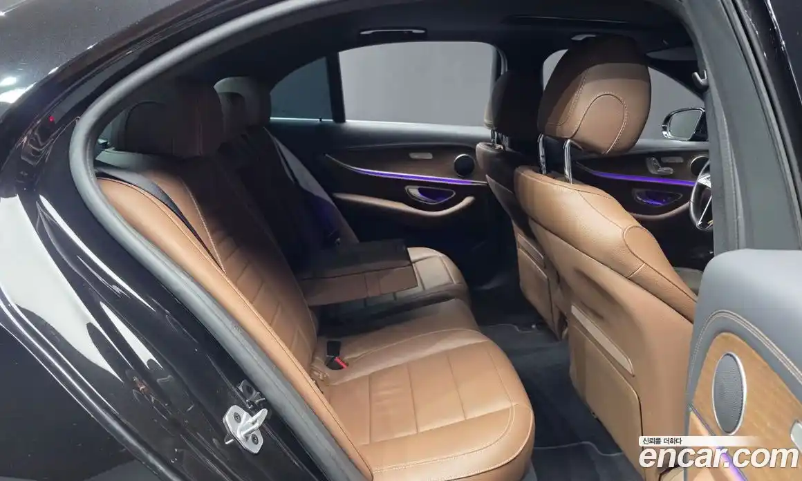 Mercedes-Benz E-Class 2023 2.0 гидро в Москве, фото 11