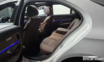 Mercedes-Benz E-Class 2021 2.0 гидро в Москве, миниатюра 11