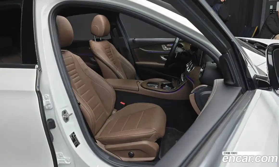 Mercedes-Benz E-Class 2021 2.0 гидро в Москве, фото 12