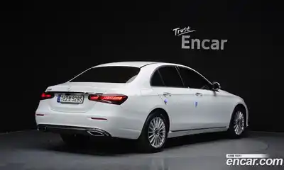 Mercedes-Benz E-Class 2021 2.0 гидро в Москве, миниатюра 2